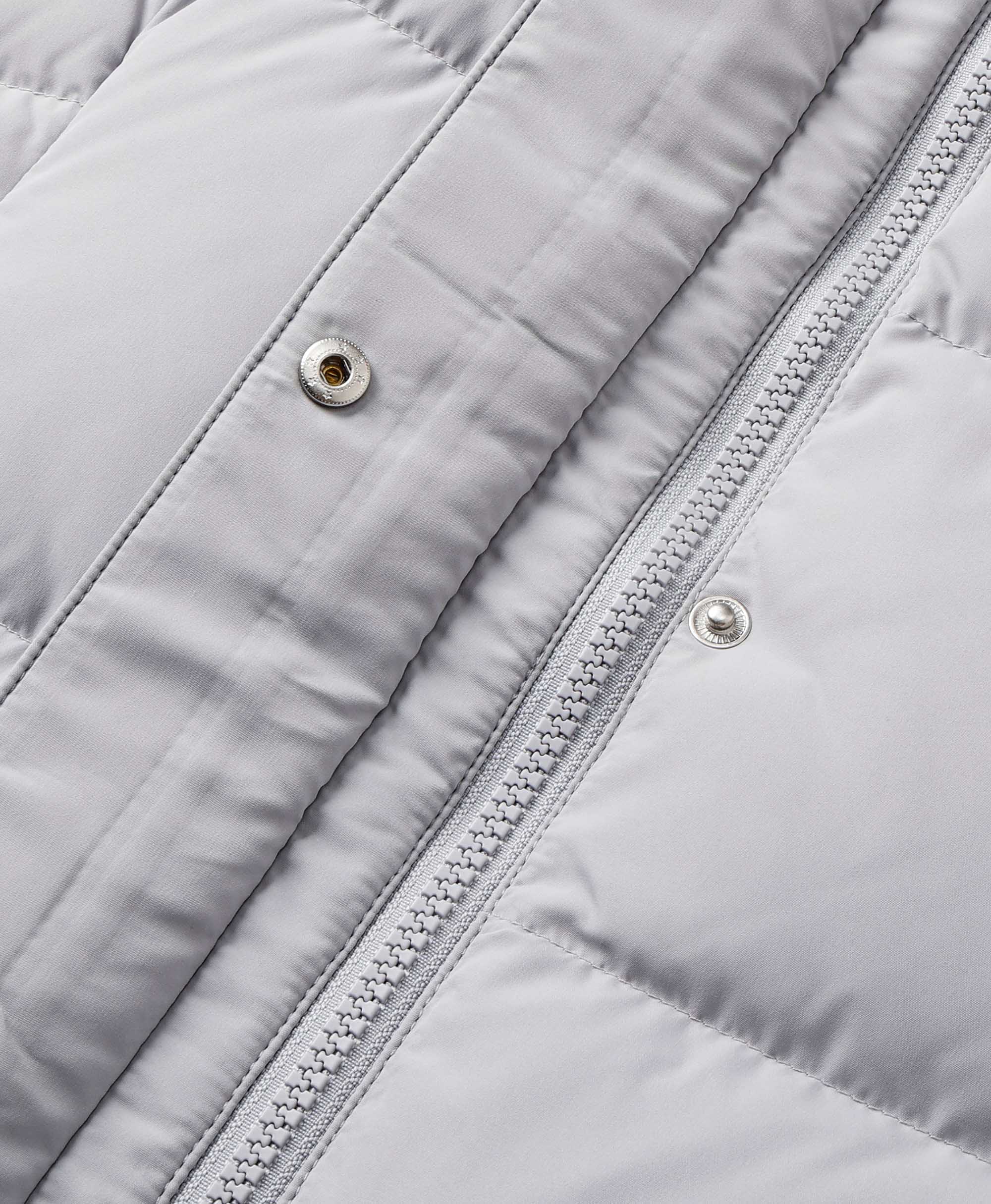 Women's Heated Down Vest (800-Fill) - Image 10